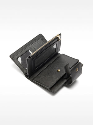 Cartera con asa de mano