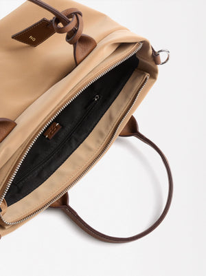 Bolso tote con textura suave