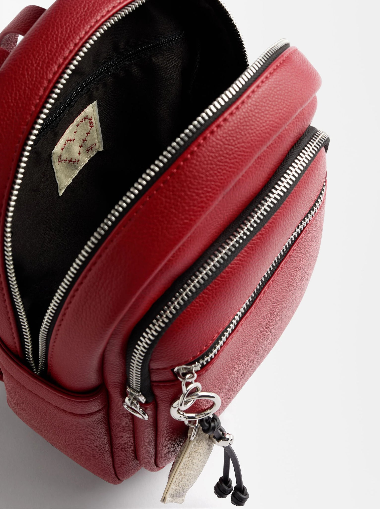Mochila Con Colgante Corazón