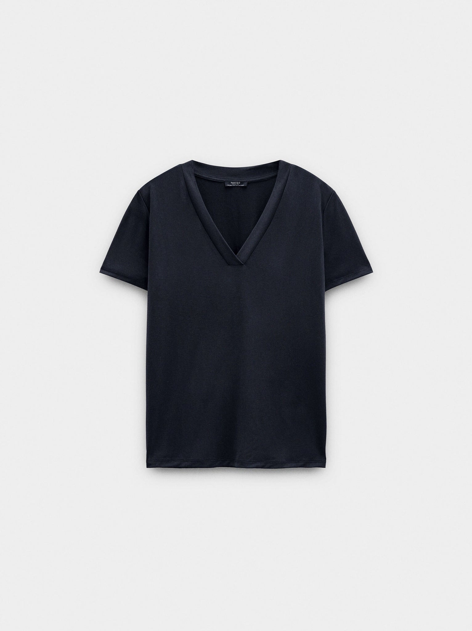 Camiseta básica cuello pico