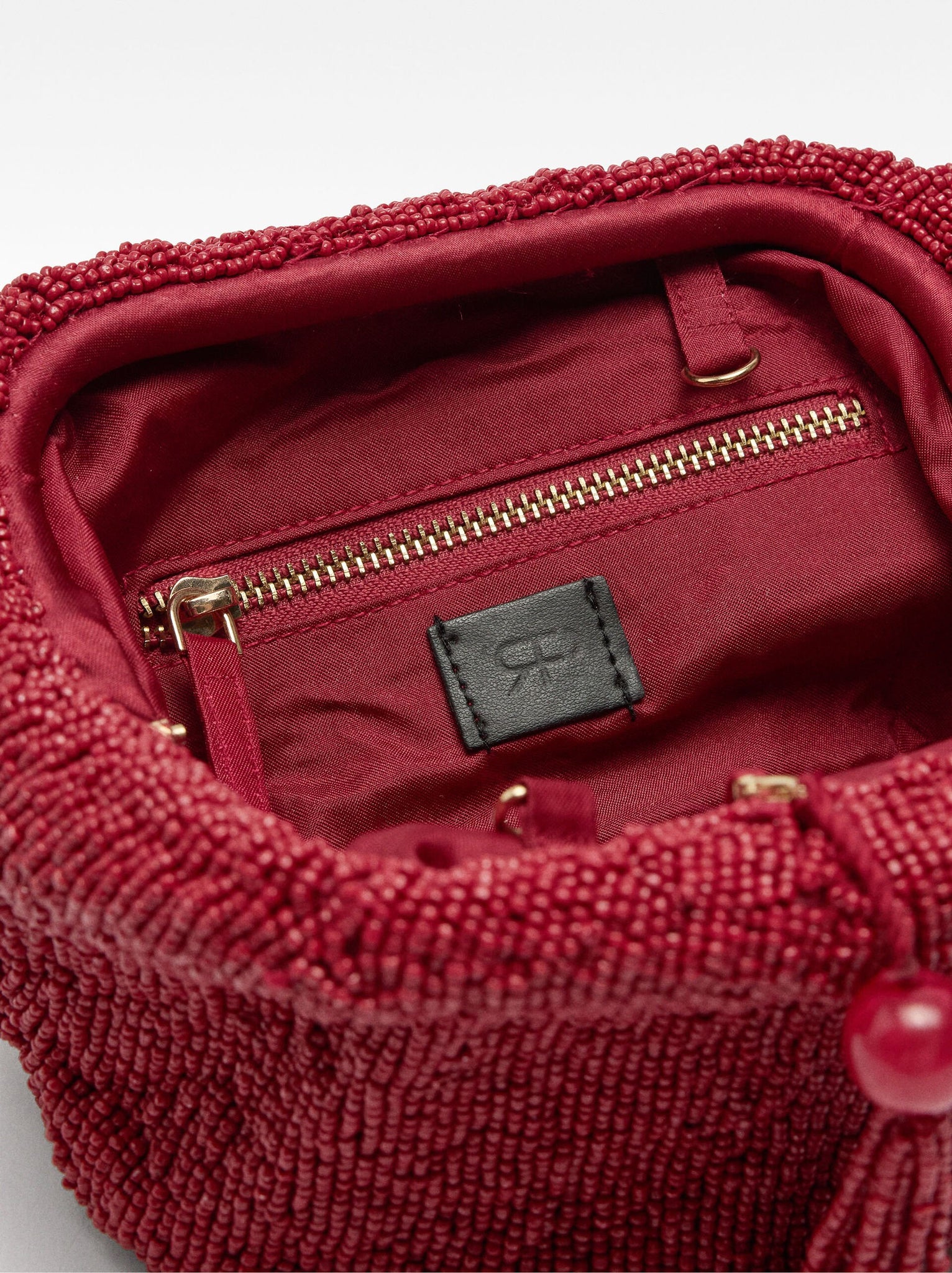Bolso de fiesta con abalorios
