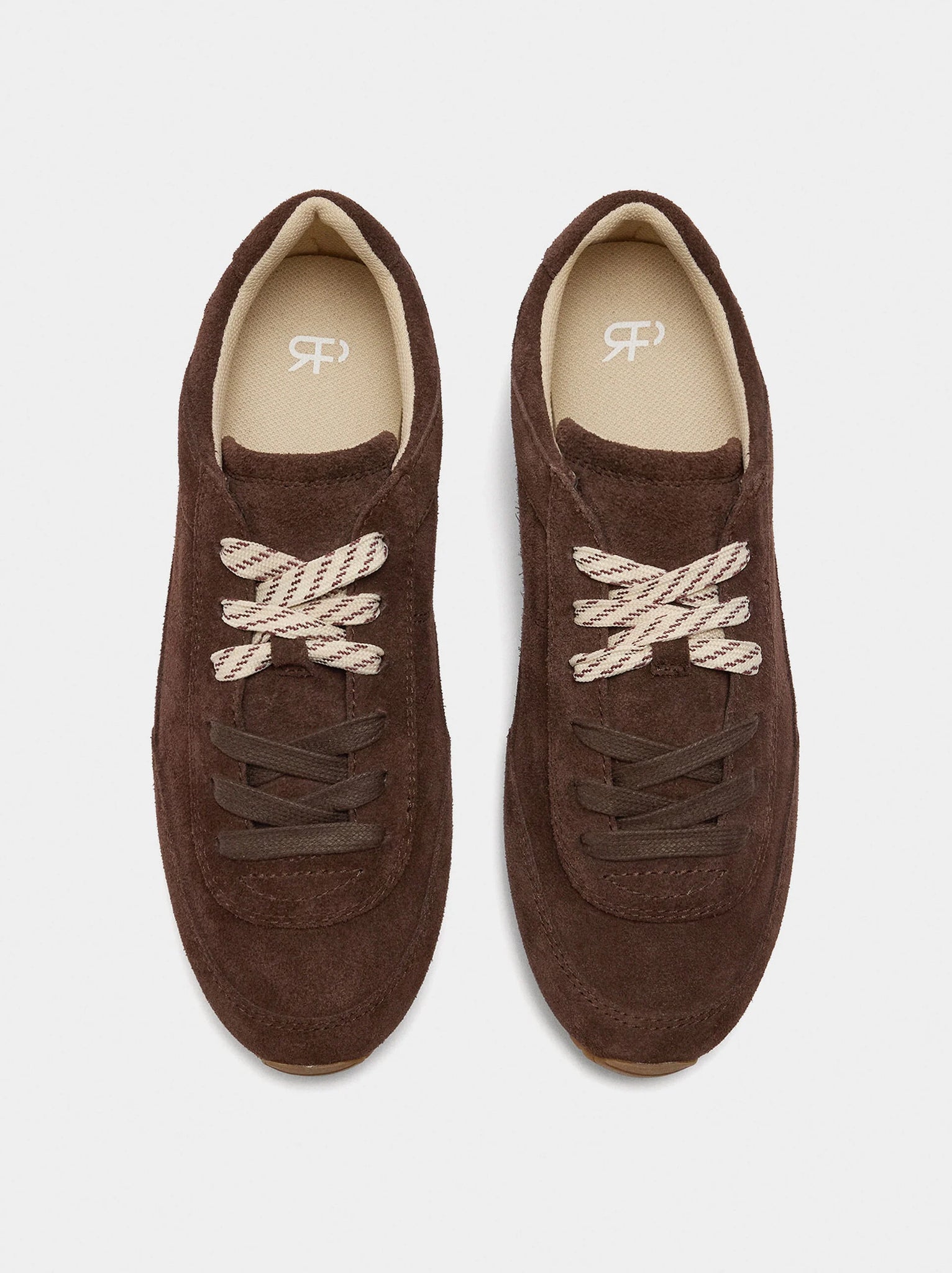 Zapatillas de piel monocromática