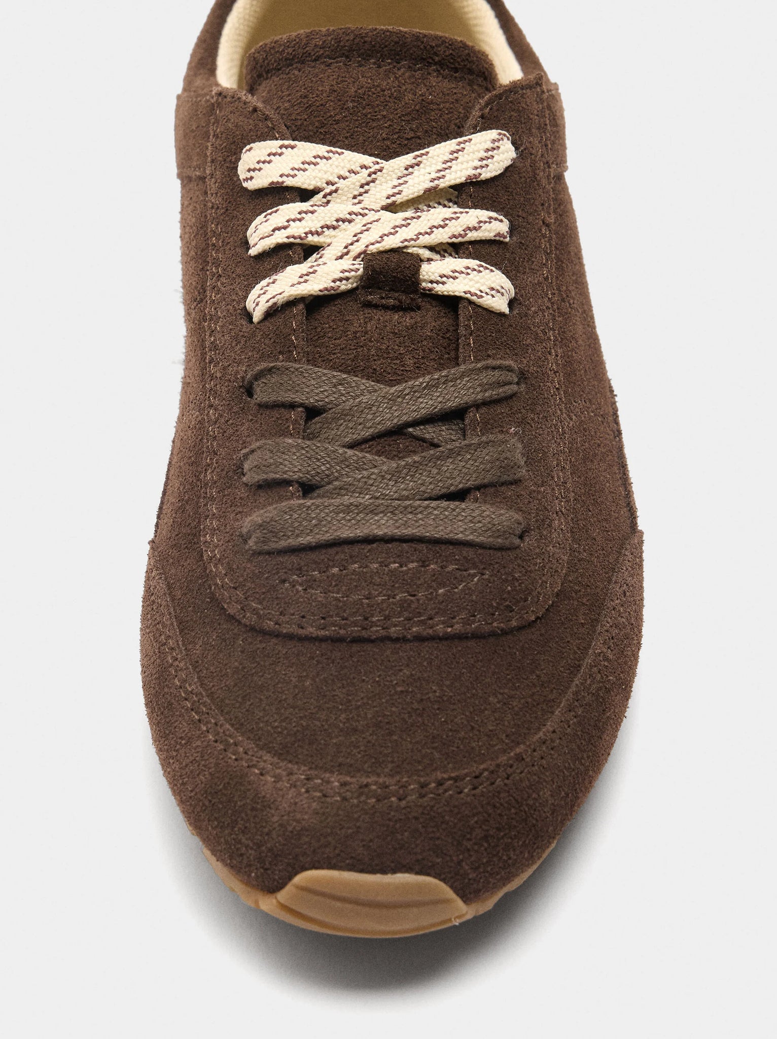 Zapatillas de piel monocromática