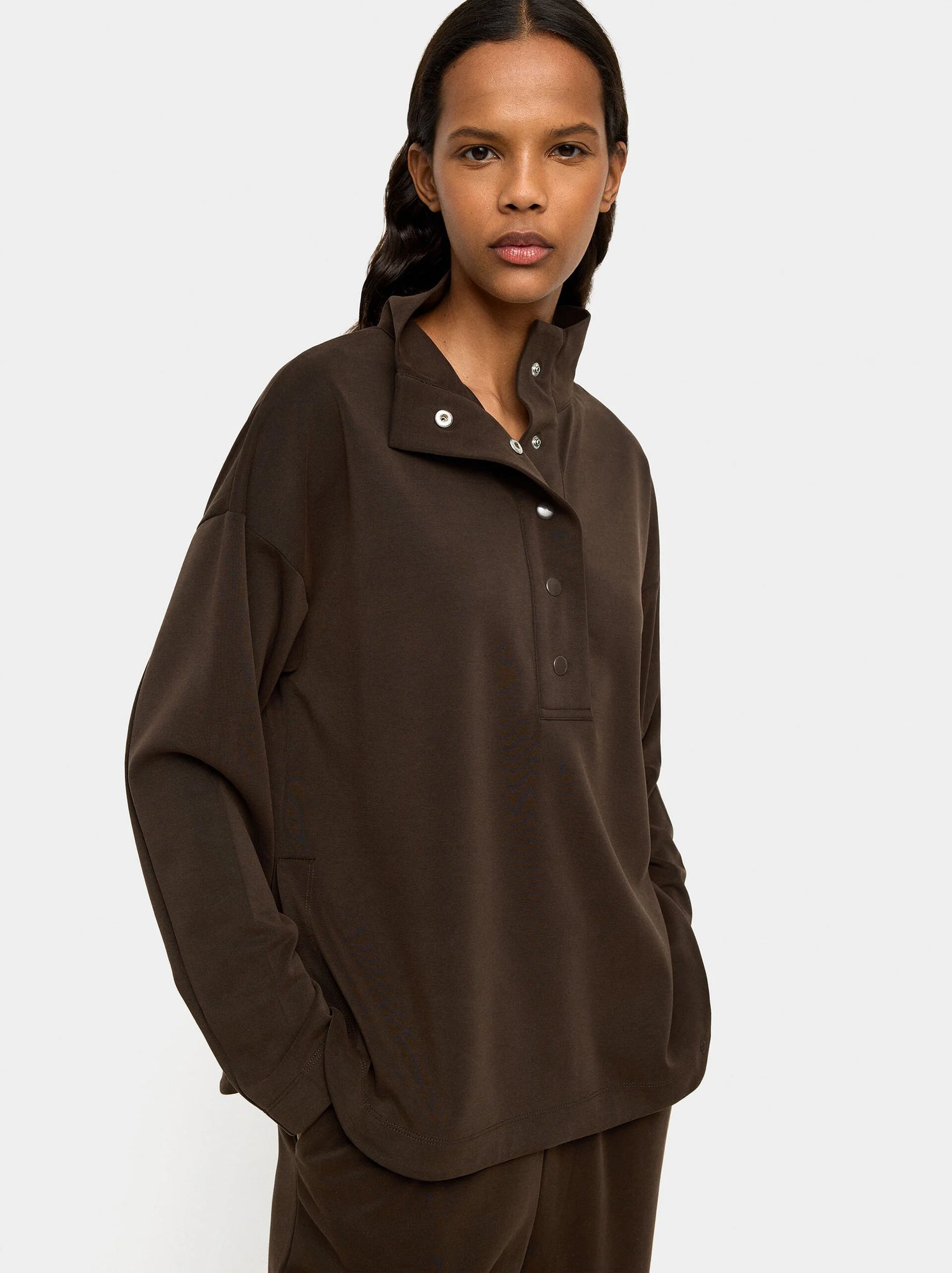 Sudadera con botones tacto suave