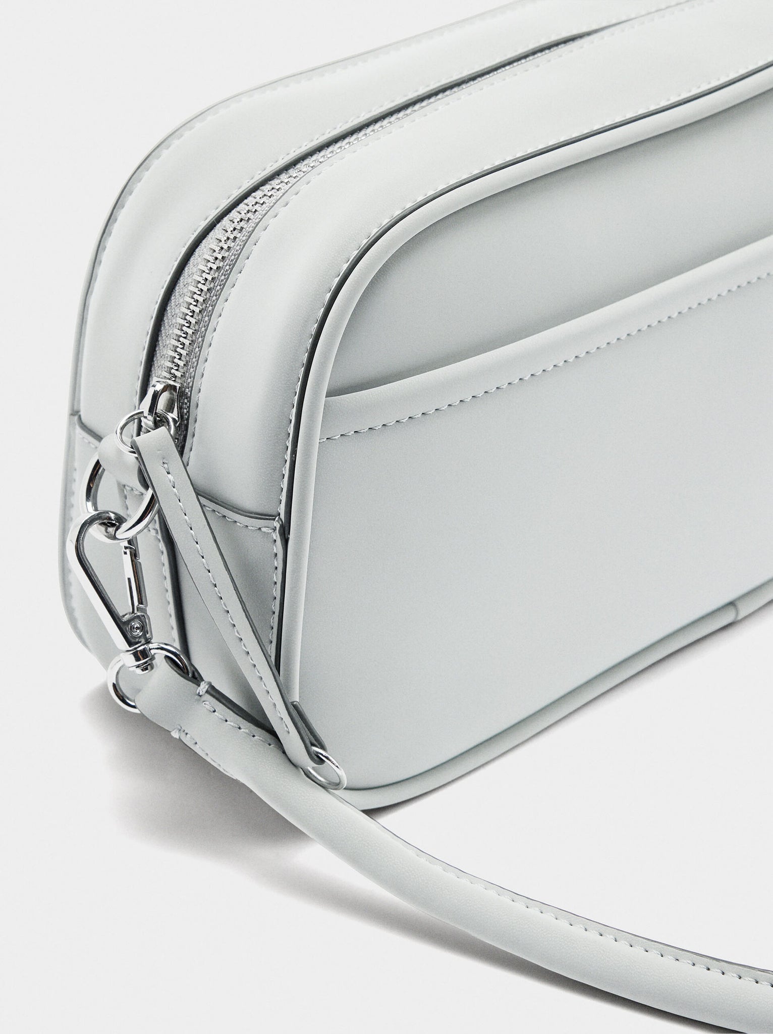 Bolso de hombro de textura suave M