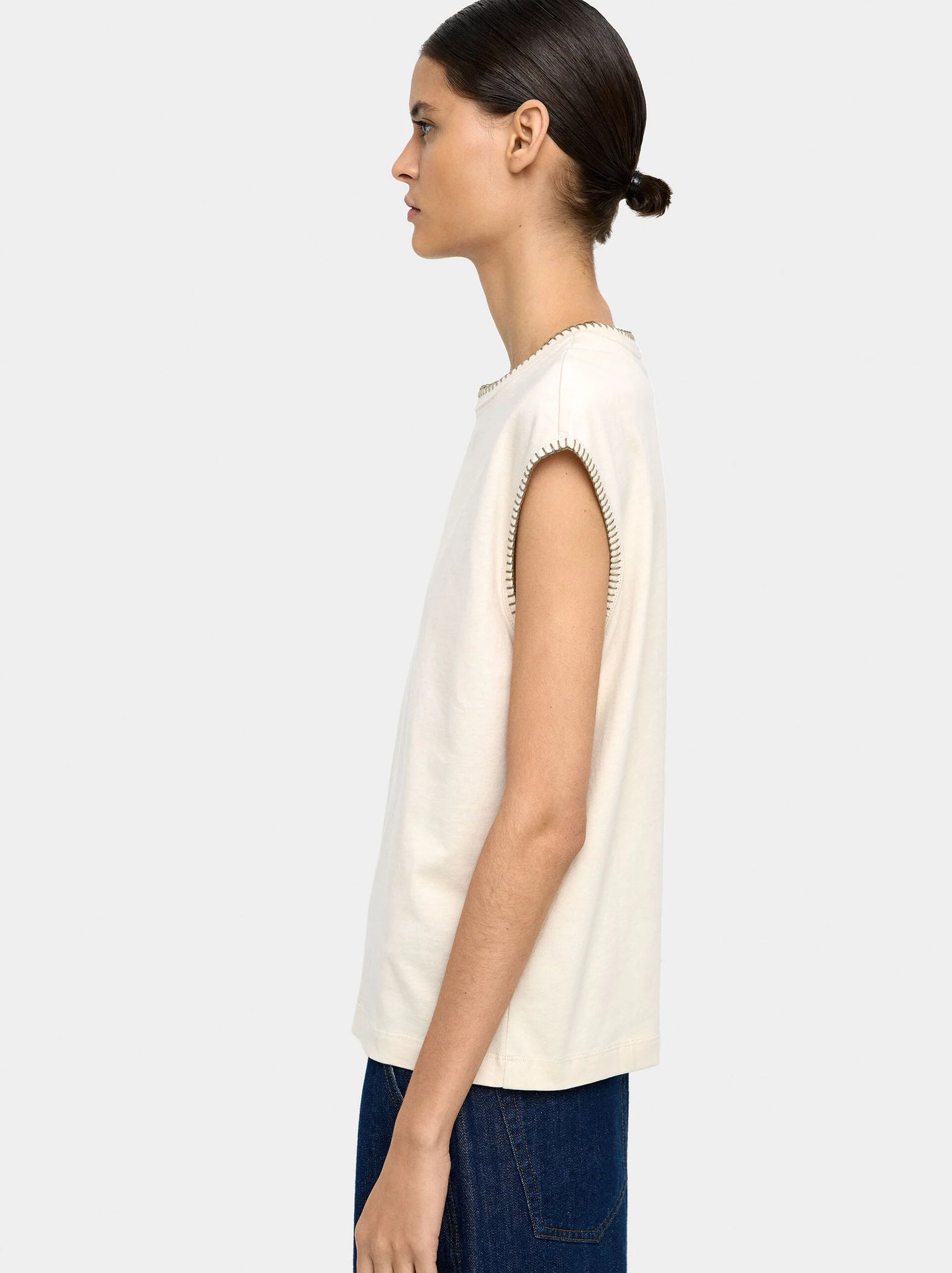 Camiseta con bordes marcados 100% algodón